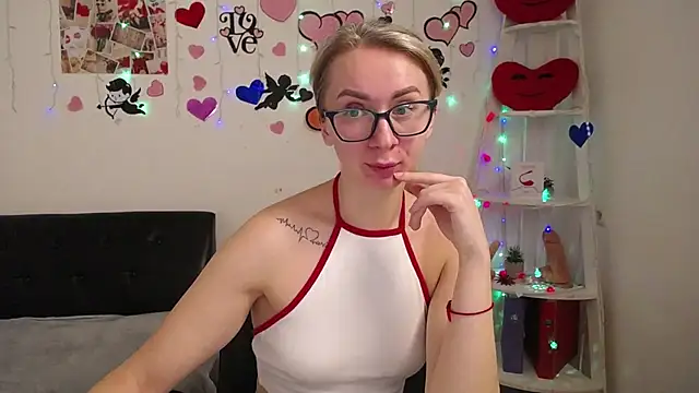 VasilisaSii online show from February 7, 2025, 7:50 am