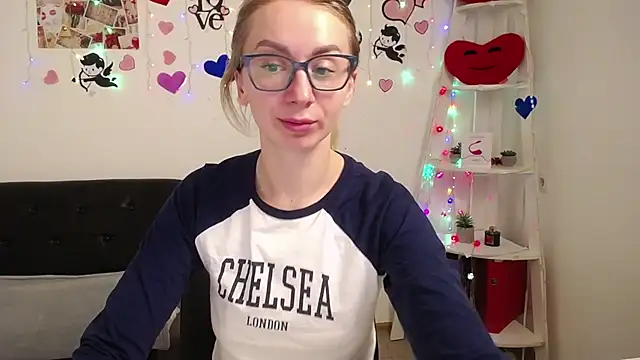 VasilisaSii online show from March 1, 2025, 9:18 am