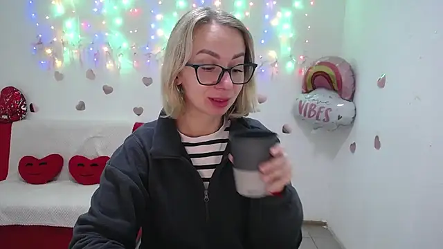 VasilisaSii online show from October 5, 2025, 5:06 am