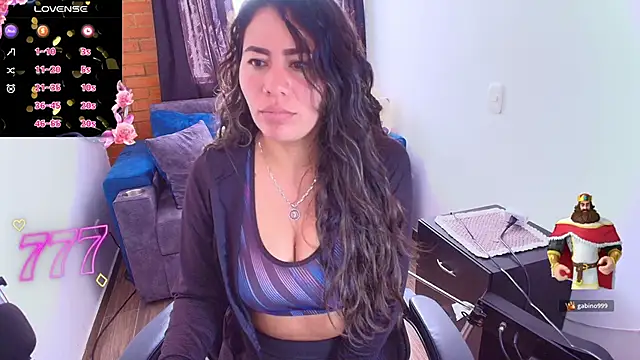 kendall sexy27 online show from February 17, 2026, 3:29 pm