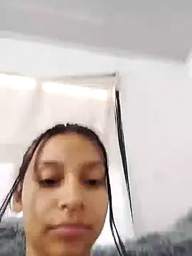 emma ambar online show from December 4, 2024, 8:40 pm