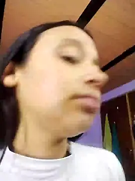 emma ambar online show from January 12, 2025, 12:07 am