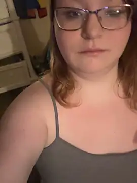 Snapshot of Cowgirlbabe1293 chatting on December 11, 2024, 5:43 am Cowgirlbabe1293 online show from December 11, 2024, 5:43 am