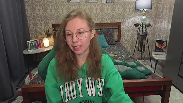 Lill Mary online show from March 26, 2026, 2:39 am