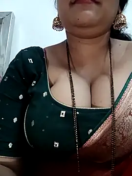 Nyra-23 online show from November 9, 2025, 11:30 am