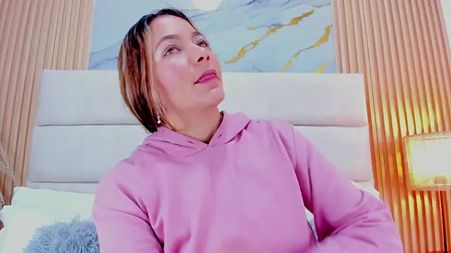 Mia Malkovaa  online show from July 28, 2026, 1:43 pm