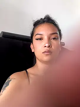 baby lizy online show from December 7, 2024, 6:15 pm