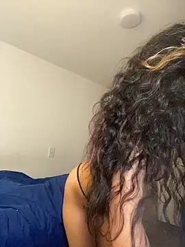 baby lizy online show from October 30, 2025, 9:48 pm