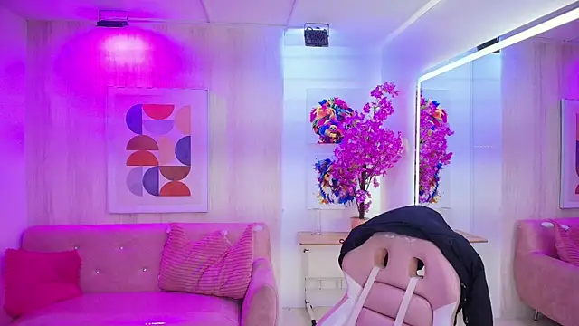 Gabby evanns online show from October 2, 2025, 12:12 pm