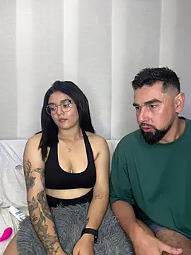 Snapshot of camianddanna chatting on January 17, 2025, 12:53 am camianddanna online show from January 17, 2025, 12:53 am