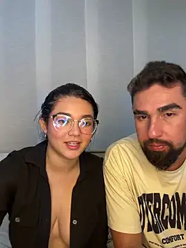 Snapshot of camianddanna chatting on February 11, 2025, 2:46 am camianddanna online show from February 11, 2025, 2:46 am