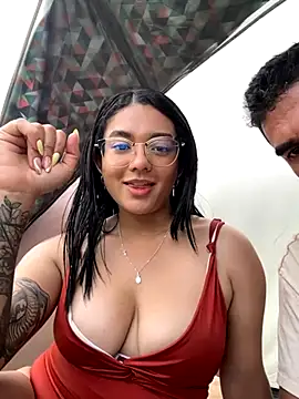 Snapshot of camianddanna chatting on September 14, 2025, 4:28 pm camianddanna online show from September 14, 2025, 4:28 pm