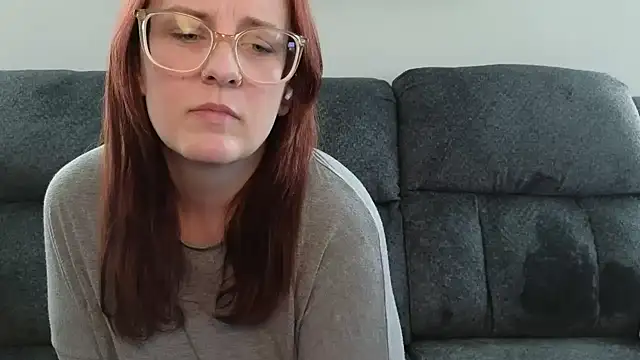 Snapshot of TheBustyHouseWife chatting on March 26, 2026, 3:28 pm TheBustyHouseWife online show from March 26, 2026, 3:28 pm