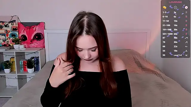 Snapshot of LittleKiitten chatting on September 27, 2025, 12:32 pm LittleKiitten online show from September 27, 2025, 12:32 pm