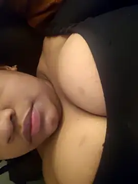 Snapshot of vic_pretynhaa chatting on April 21, 2026, 12:44 pm vic pretynhaa online show from April 21, 2026, 12:44 pm