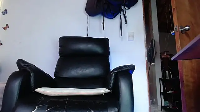 calioppe01 online show from January 10, 2026, 12:40 pm