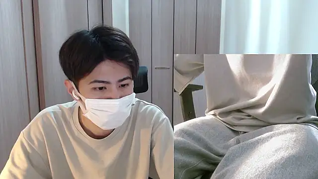 Snapshot of ryota_kkk chatting on April 29, 2026, 11:03 am ryota kkk online show from April 29, 2026, 11:03 am