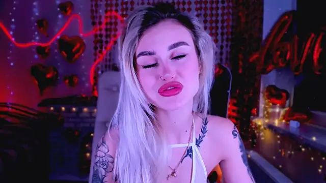  Ravenaa online show from February 9, 2025, 11:04 am