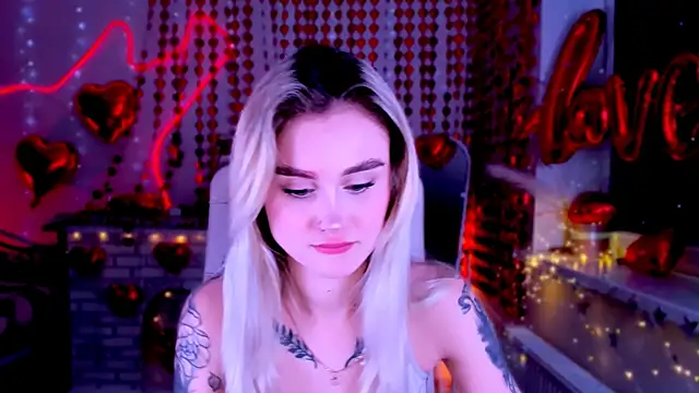  Ravenaa online show from February 19, 2025, 1:17 pm