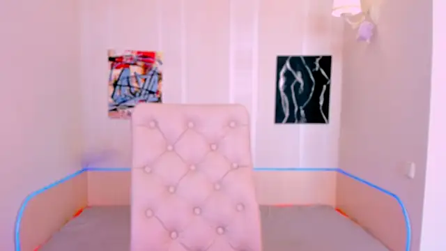  Ravenaa online show from September 21, 2025, 8:38 am