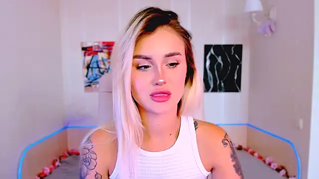  Ravenaa online show from October 4, 2025, 12:03 pm