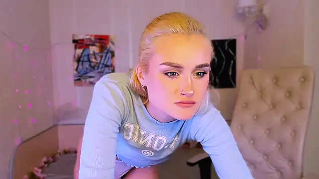  Ravenaa online show from November 3, 2025, 1:56 pm