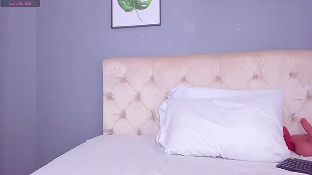 Soe Lara online show from October 1, 2025, 11:27 am