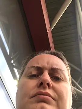 Snapshot of Meliss_Official9 chatting on November 27, 2025, 9:55 am Meliss Official9 online show from November 27, 2025, 9:55 am