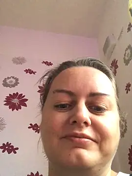 Snapshot of Meliss_Official9 chatting on December 15, 2025, 2:10 pm Meliss Official9 online show from December 15, 2025, 2:10 pm