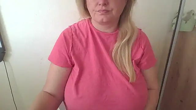 Meliss Official9 online show from July 25, 2026, 7:06 am