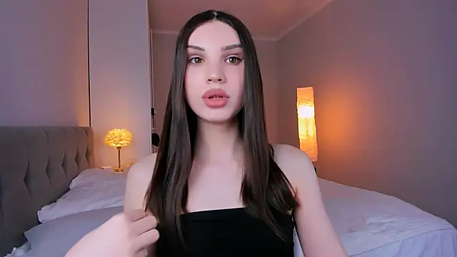 Snapshot of sharon_forever chatting on February 22, 2025, 6:52 pm sharon forever online show from February 22, 2025, 6:52 pm