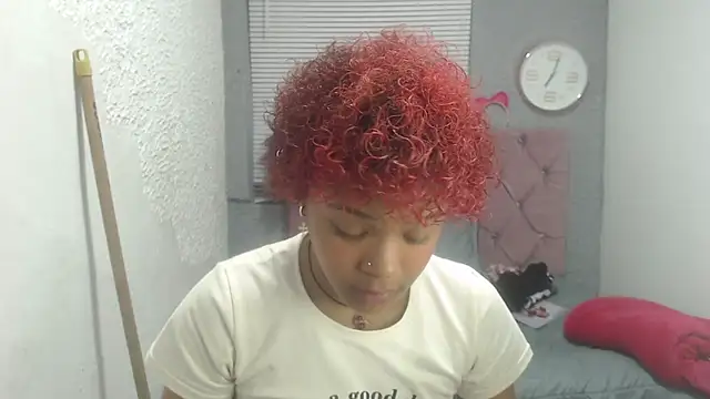 vainillaplaypussy online show from February 5, 2025, 1:22 pm