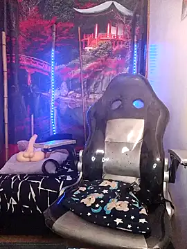 Snapshot of dark_doll5 chatting on December 6, 2024, 4:14 am dark doll5 online show from December 6, 2024, 4:14 am