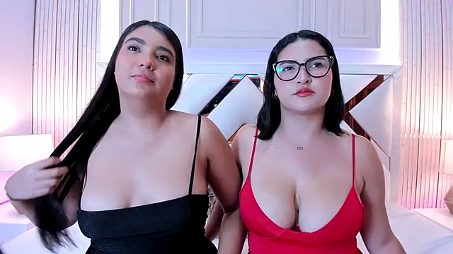 madeleine2112 online show from September 9, 2025, 4:12 am