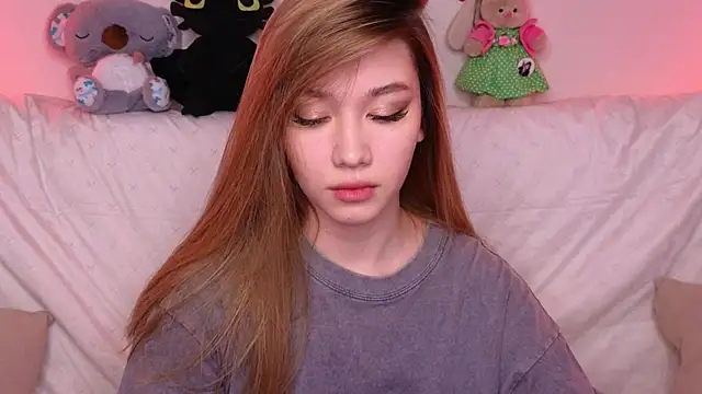 LuxuryGirl   online show from March 5, 2025, 8:00 am