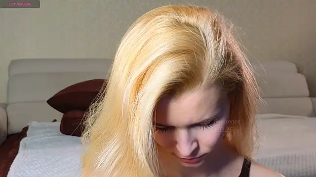 elsa limerence online show from February 10, 2025, 7:26 am