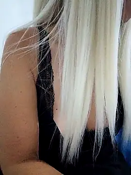 Snapshot of Biaangel34 chatting on October 23, 2025, 5:55 pm Biaangel34 online show from October 23, 2025, 5:55 pm