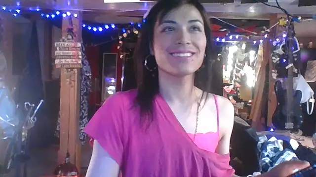 Michelle Flowers online show from October 28, 2025, 2:37 am