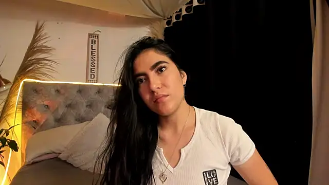 Snapshot of Serenity_Day chatting on April 24, 2026, 11:29 pm Serenity Day online show from April 24, 2026, 11:29 pm