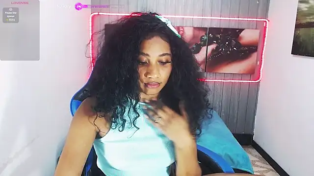 Snapshot of _ahsly_ chatting on January 18, 2025, 4:04 am ahsly online show from January 18, 2025, 4:04 am