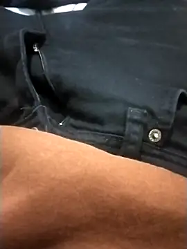 Snapshot of keynokall chatting on October 3, 2025, 5:43 pm keynokall online show from October 3, 2025, 5:43 pm