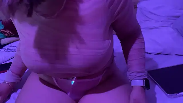 Snapshot of hannahcdmx chatting on October 16, 2025, 10:22 pm hannahcdmx online show from October 16, 2025, 10:22 pm