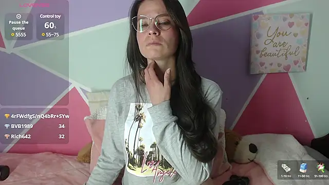 Snapshot of Mily_Miley chatting on March 3, 2025, 10:42 pm Mily Miley online show from March 3, 2025, 10:42 pm