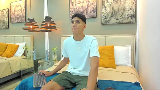 kieran derek online show from November 8, 2025, 3:18 am