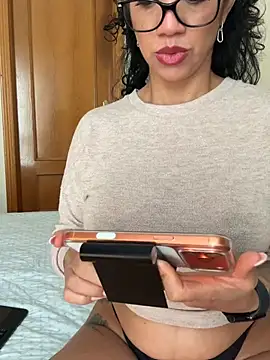 soli-lov online show from February 18, 2026, 2:35 pm