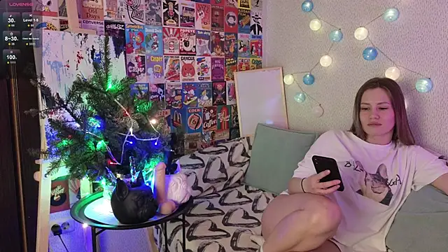 LittleLeen online show from December 27, 2024, 6:31 pm