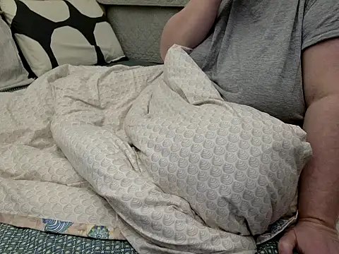 Snapshot of MarthaBriest chatting on February 4, 2026, 4:40 am MarthaBriest online show from February 4, 2026, 4:40 am