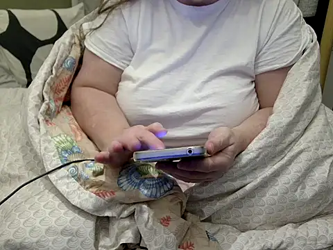 Snapshot of MarthaBriest chatting on February 13, 2026, 4:19 am MarthaBriest online show from February 13, 2026, 4:19 am