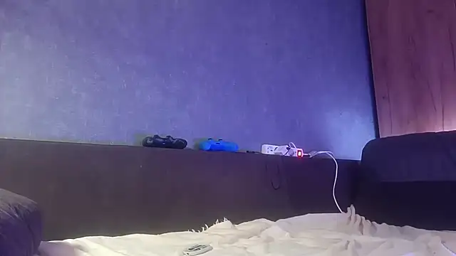 Hungry  Puppy online show from October 13, 2025, 7:36 pm