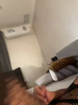 Snapshot of sameQ8 chatting on November 6, 2025, 8:59 am sameQ8 online show from November 6, 2025, 8:59 am